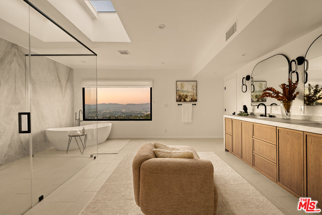 MLS #25610099 image #10