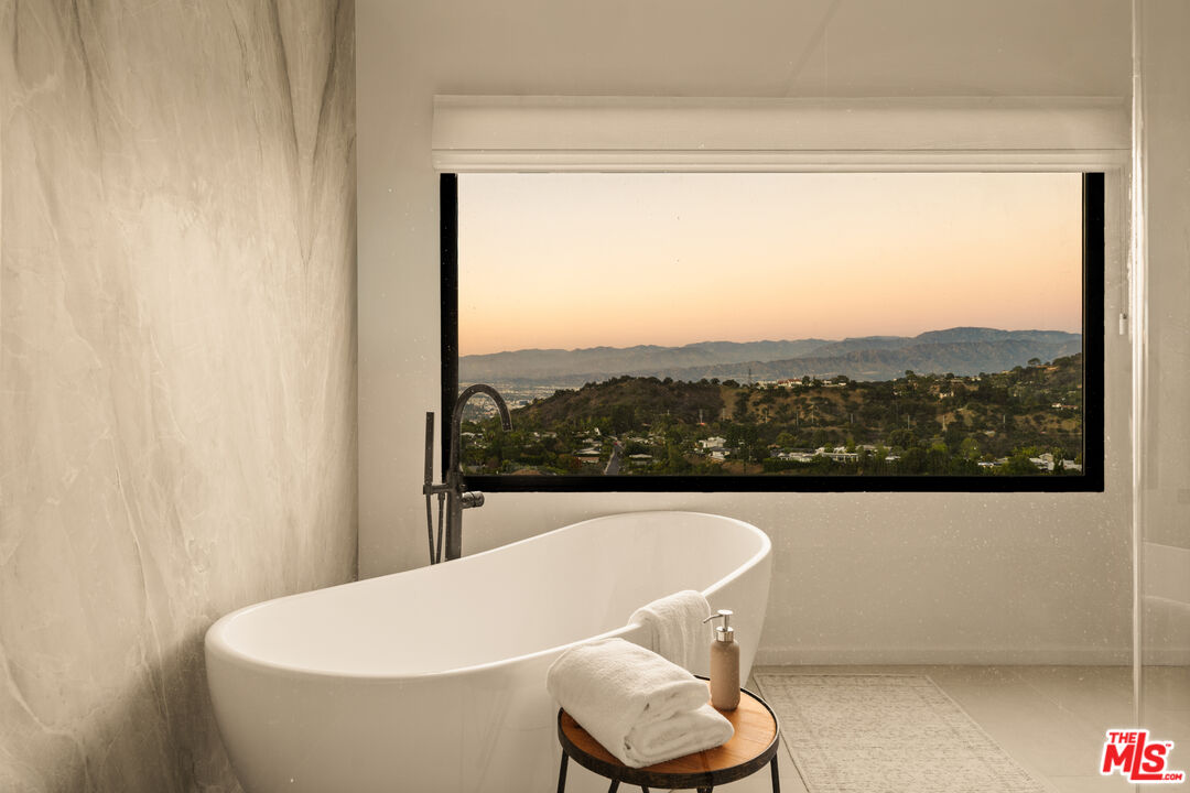 MLS #25610099 image #11