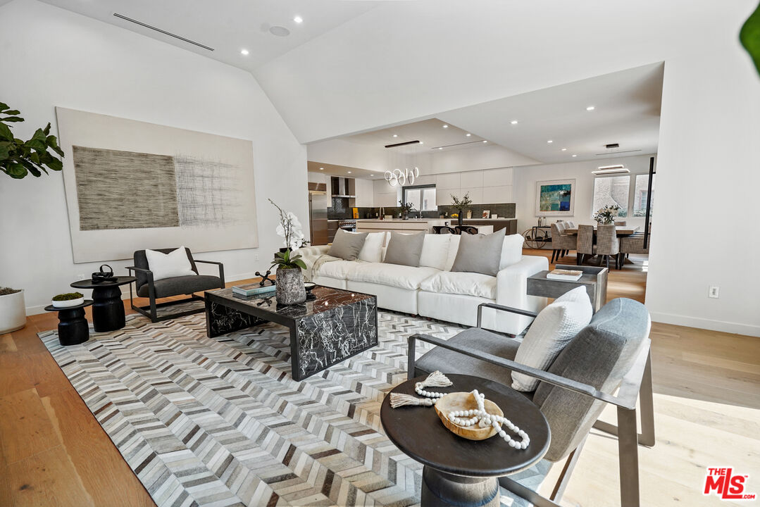 MLS #25610391 image #8