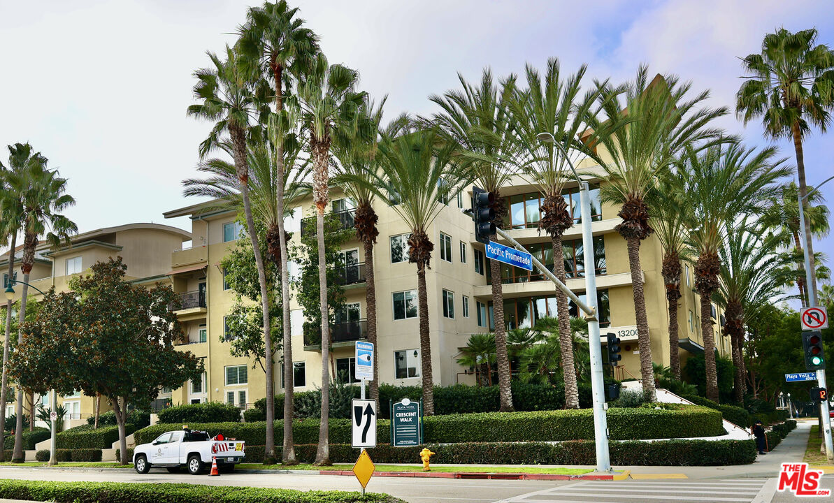 MLS #25610589 image #10