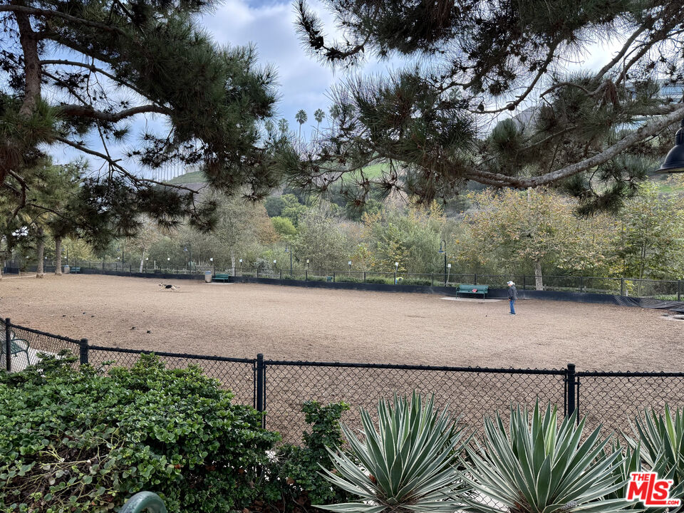 MLS #25610589 image #21