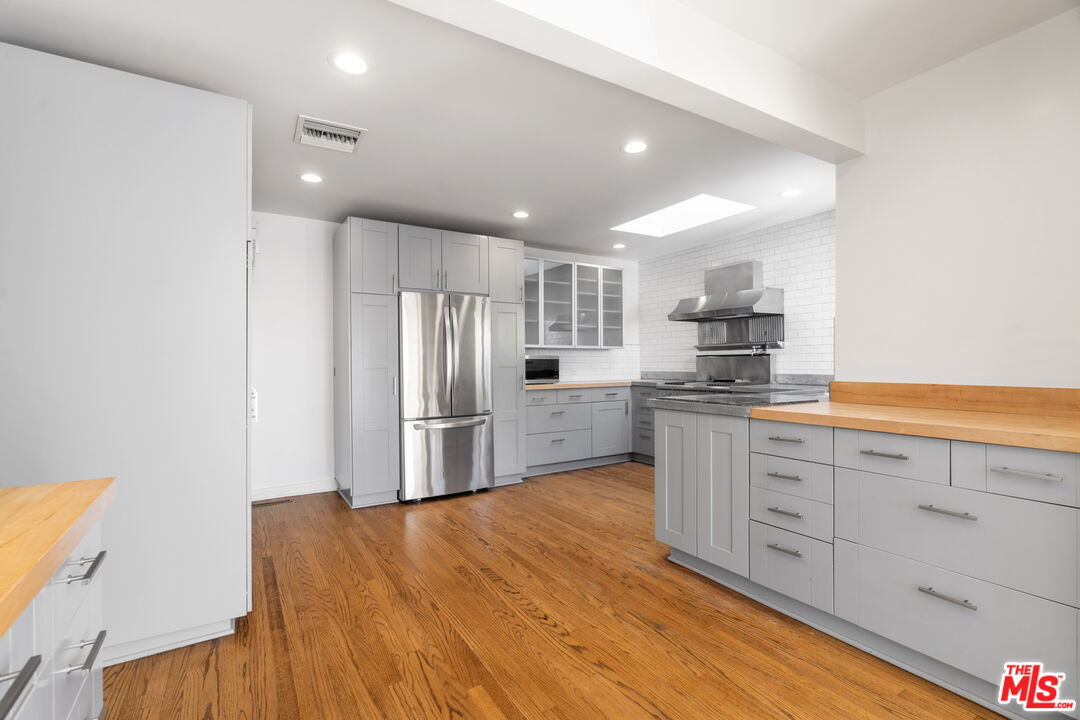 MLS #25611121 image #12