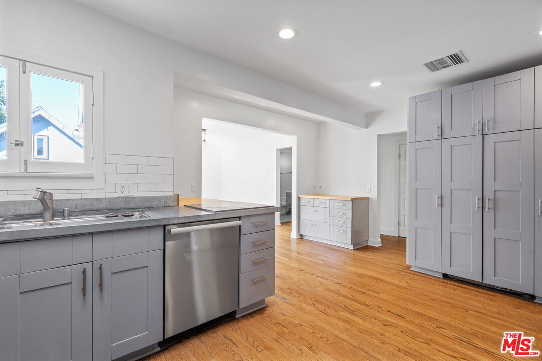 MLS #25611121 image #15