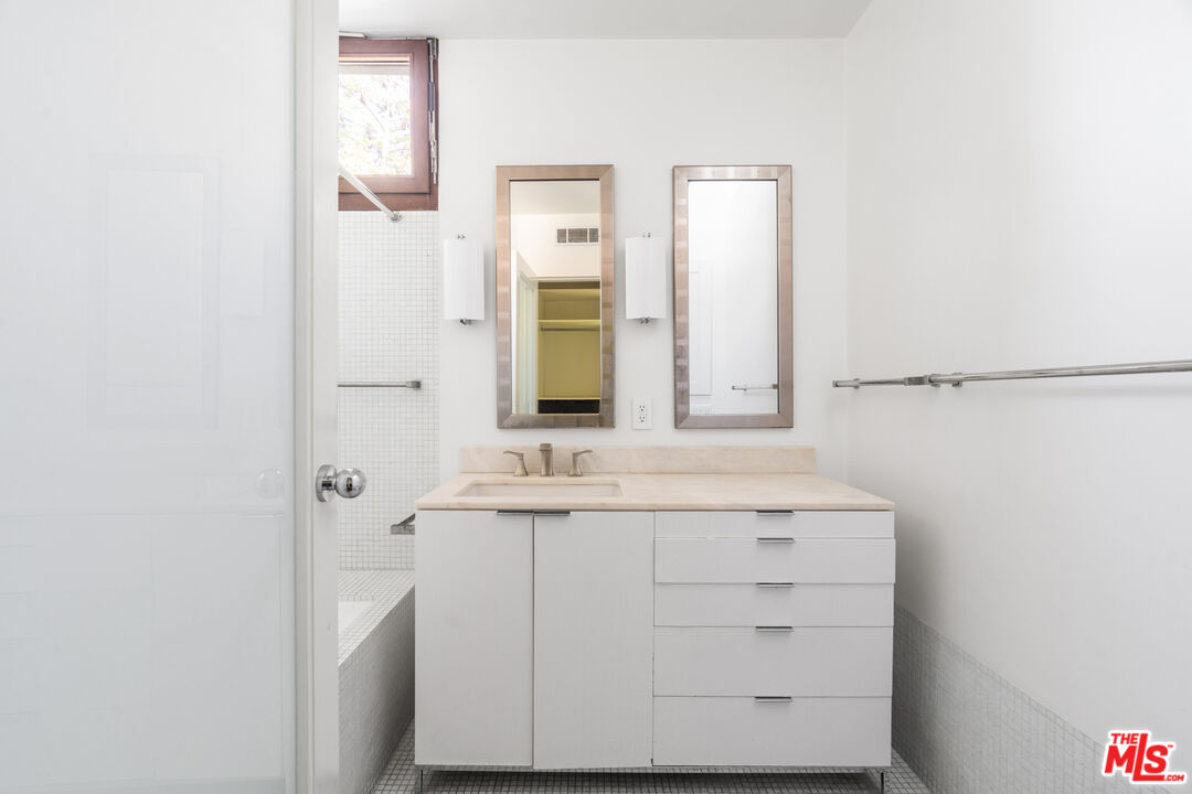 MLS #25611121 image #24