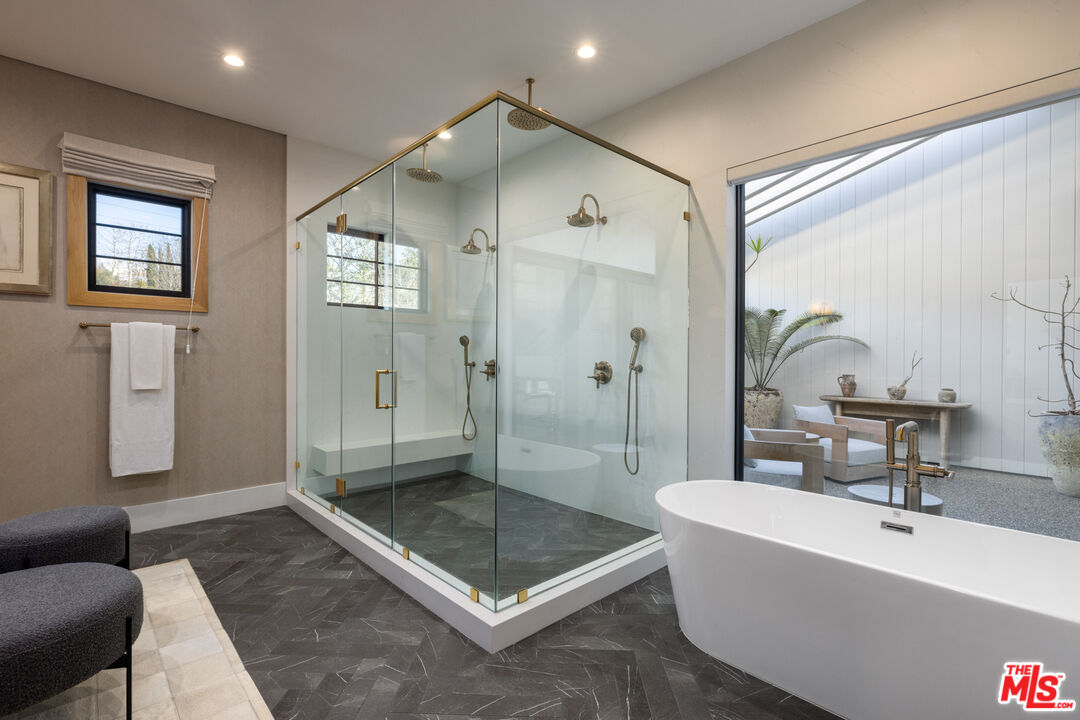 MLS #25611153 image #19