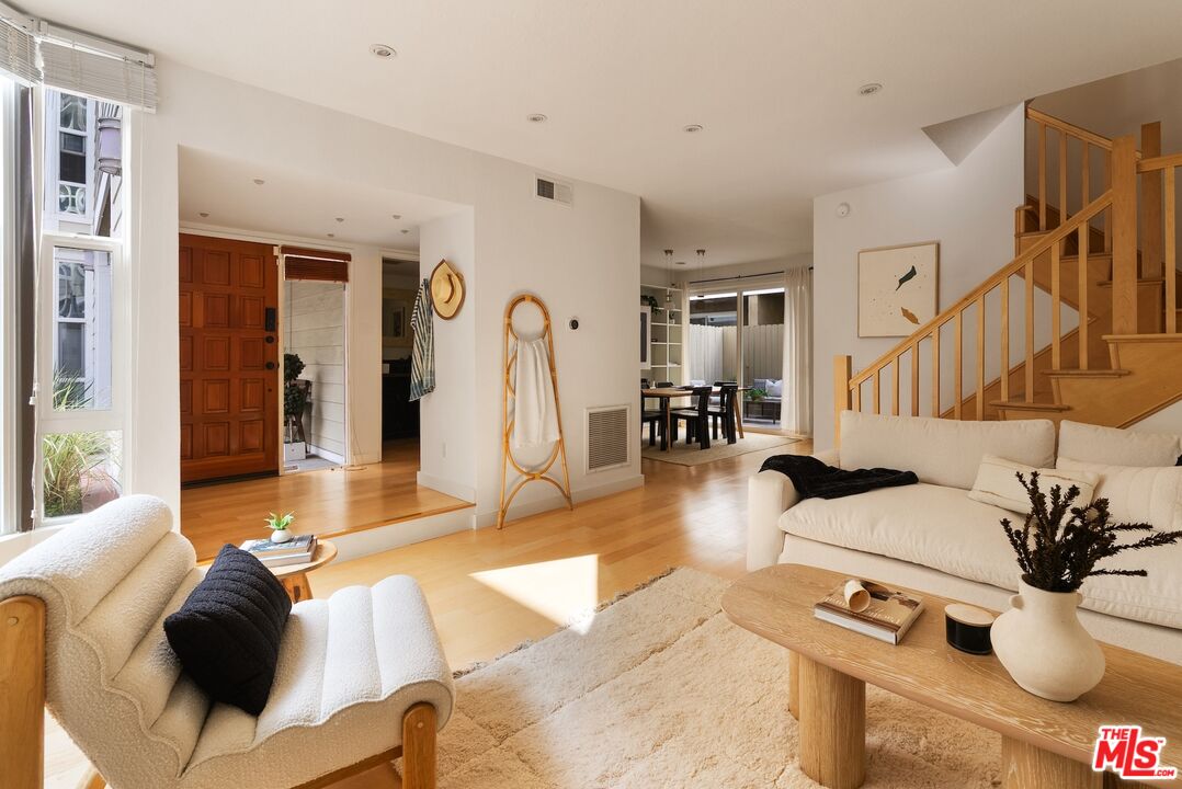 MLS #25612173 image #0