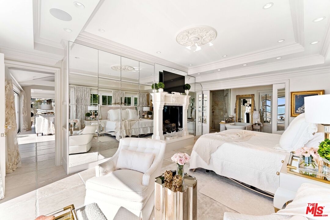 MLS #25612373 image #12