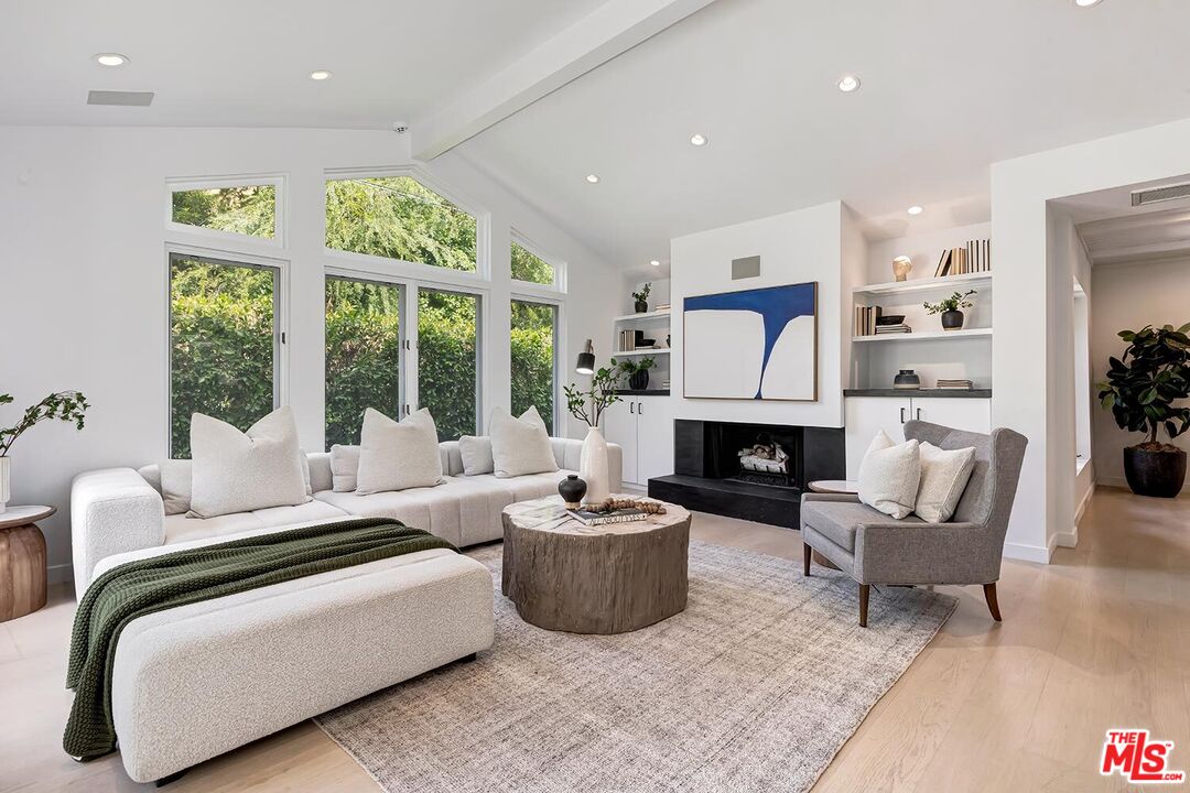 MLS #25612553 image #8