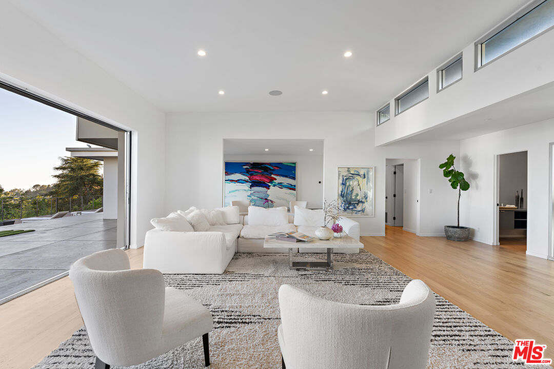 MLS #25613549 image #24