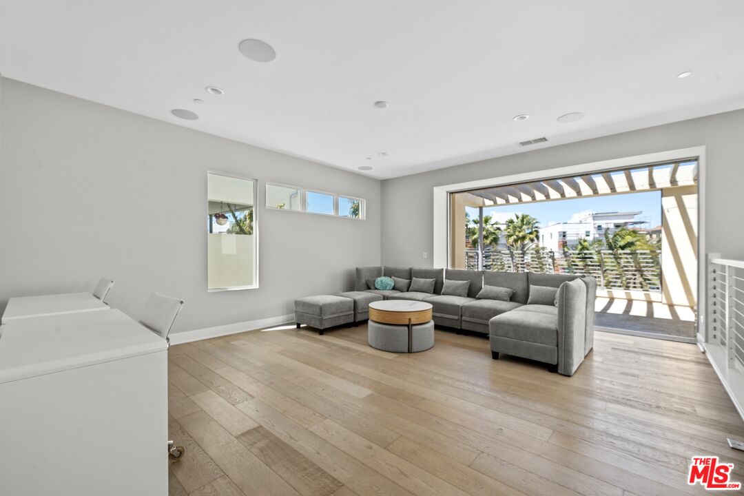 MLS #25613637 image #12