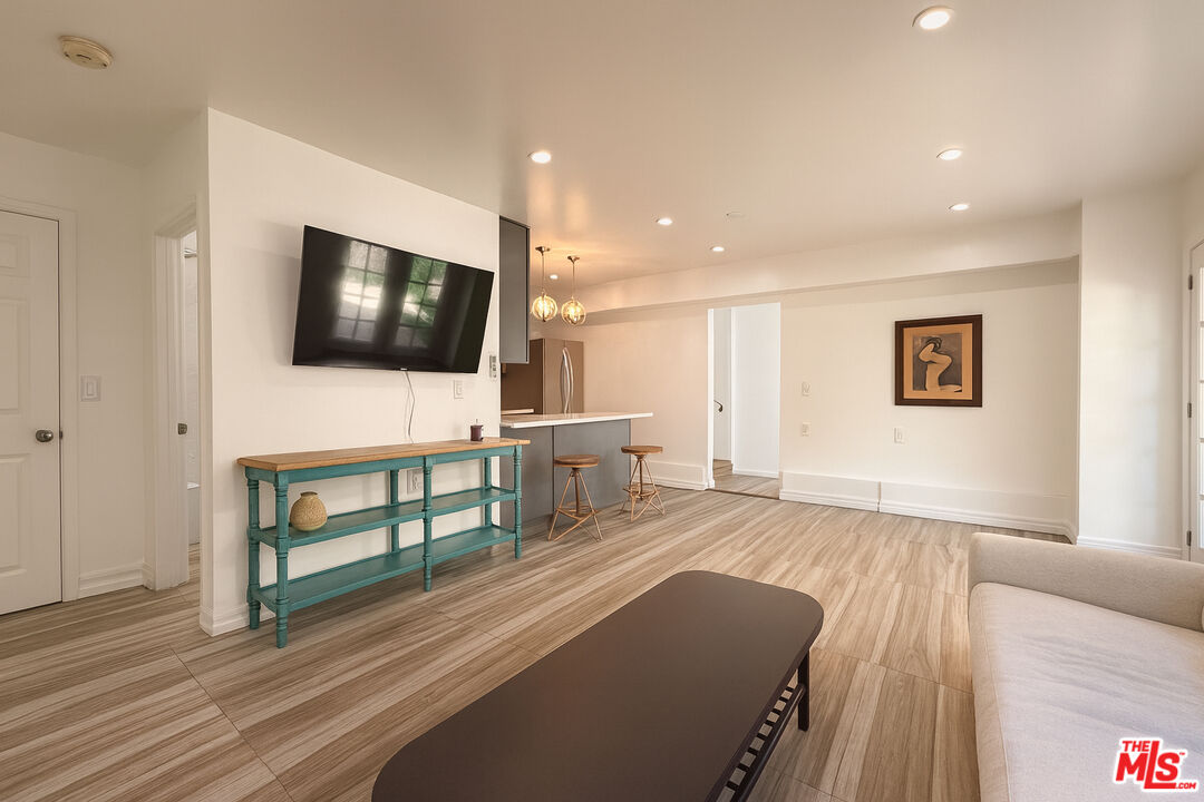 MLS #25613855 image #10