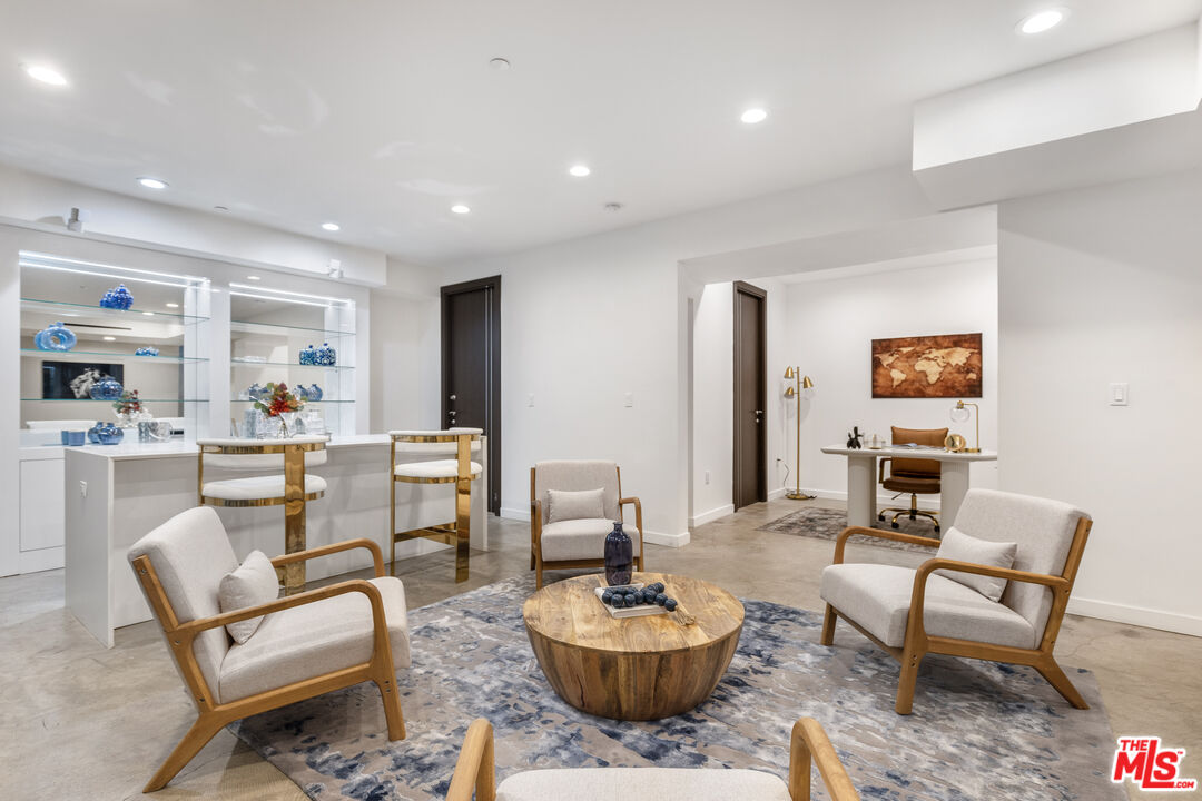 MLS #25613873 image #14