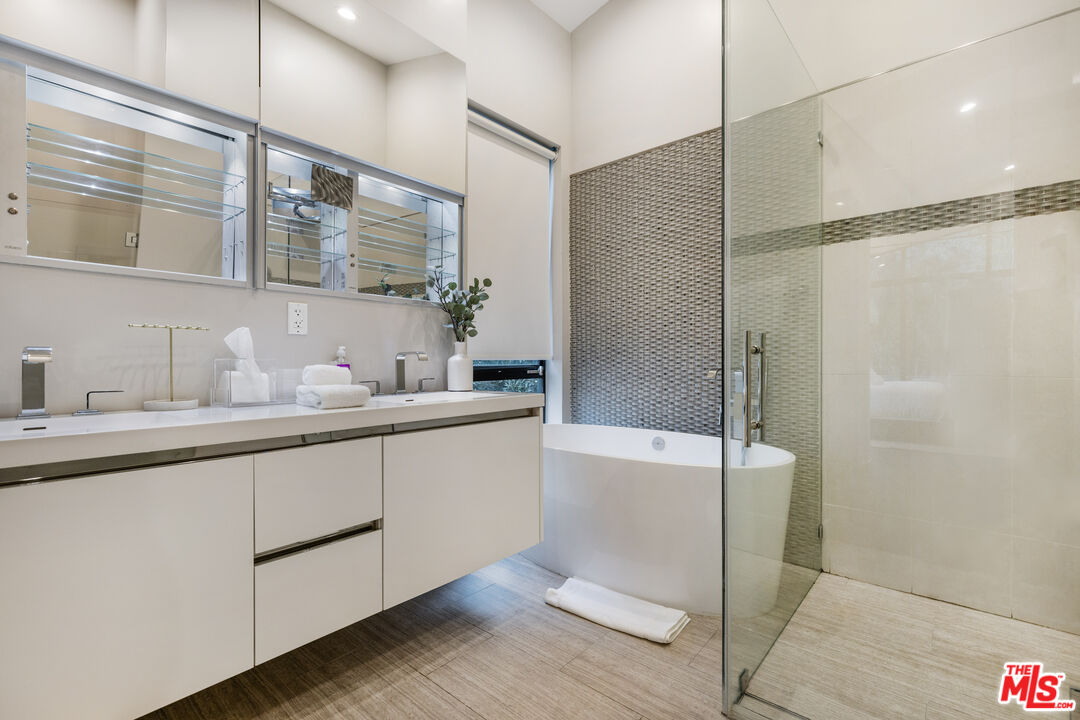 MLS #25613873 image #27