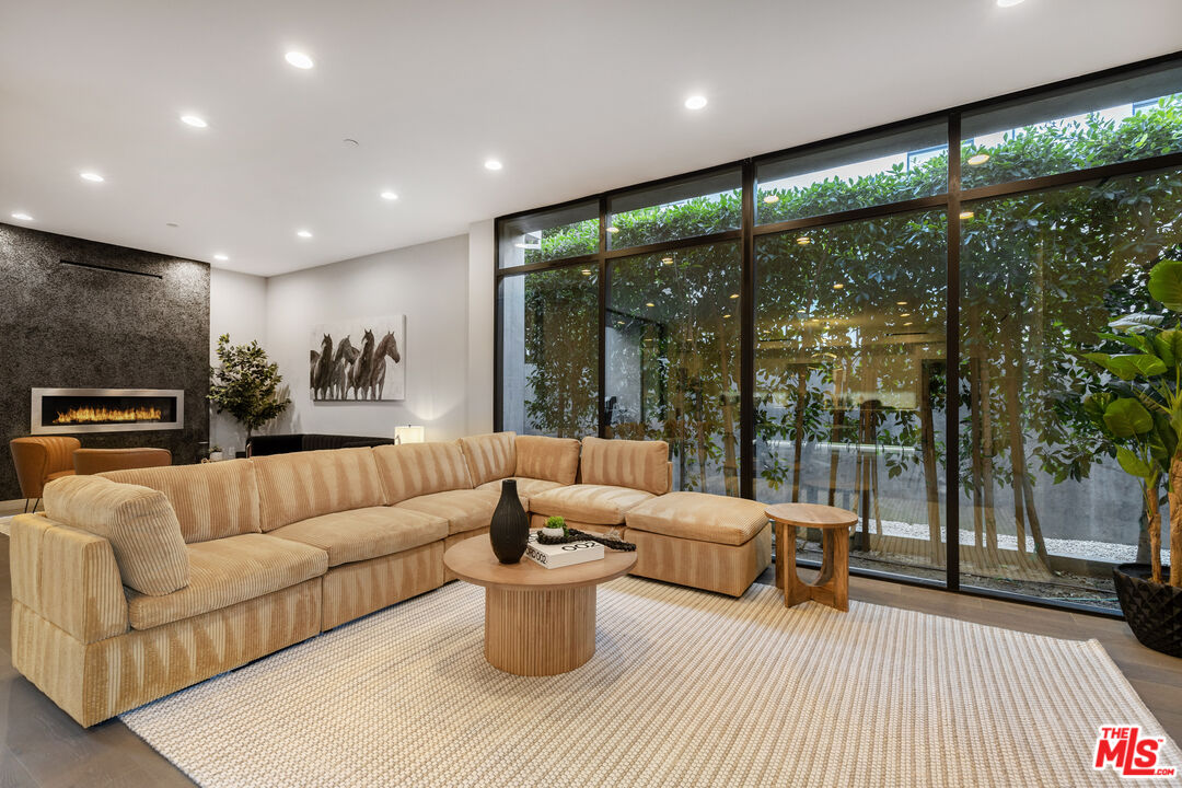 MLS #25613873 image #5