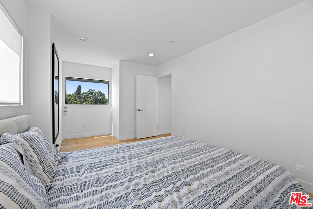 MLS #25613909 image #9