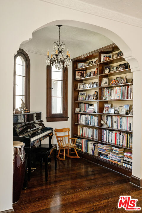 MLS #25614087 image #9