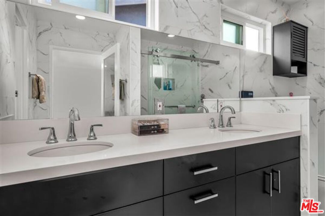 MLS #25614233 image #17