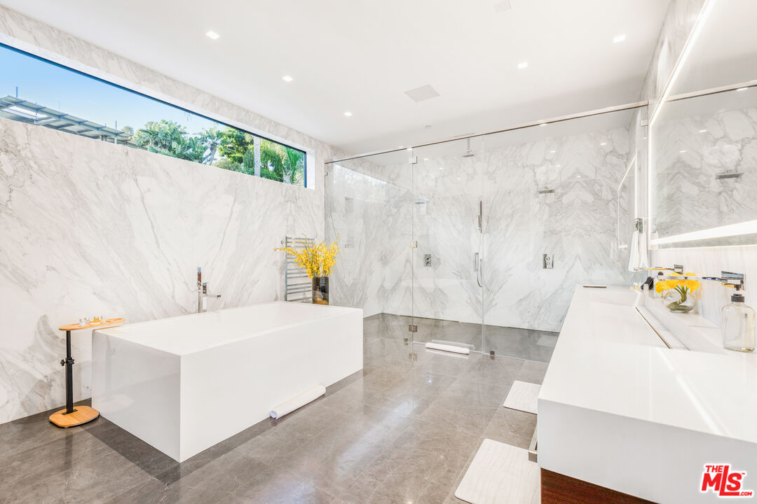 MLS #25614421 image #9