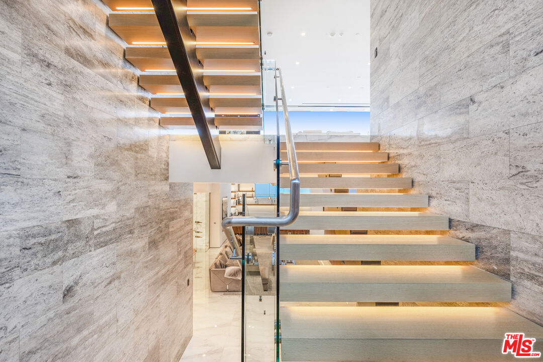 MLS #25614421 image #11