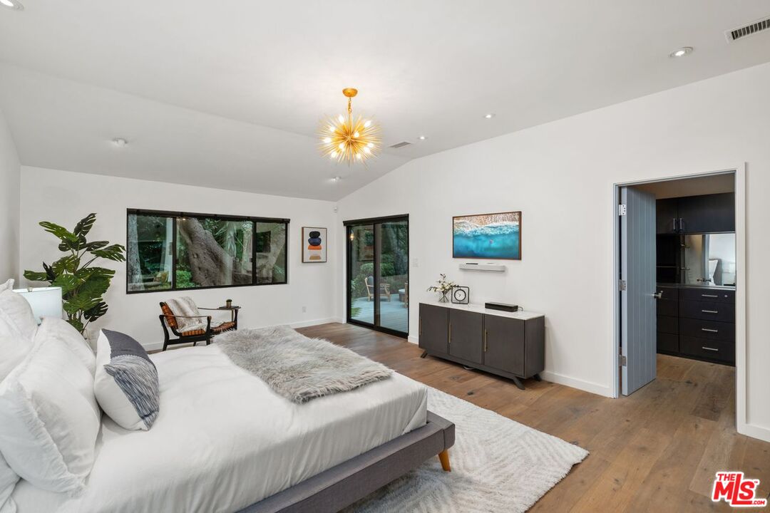 MLS #25614589 image #11