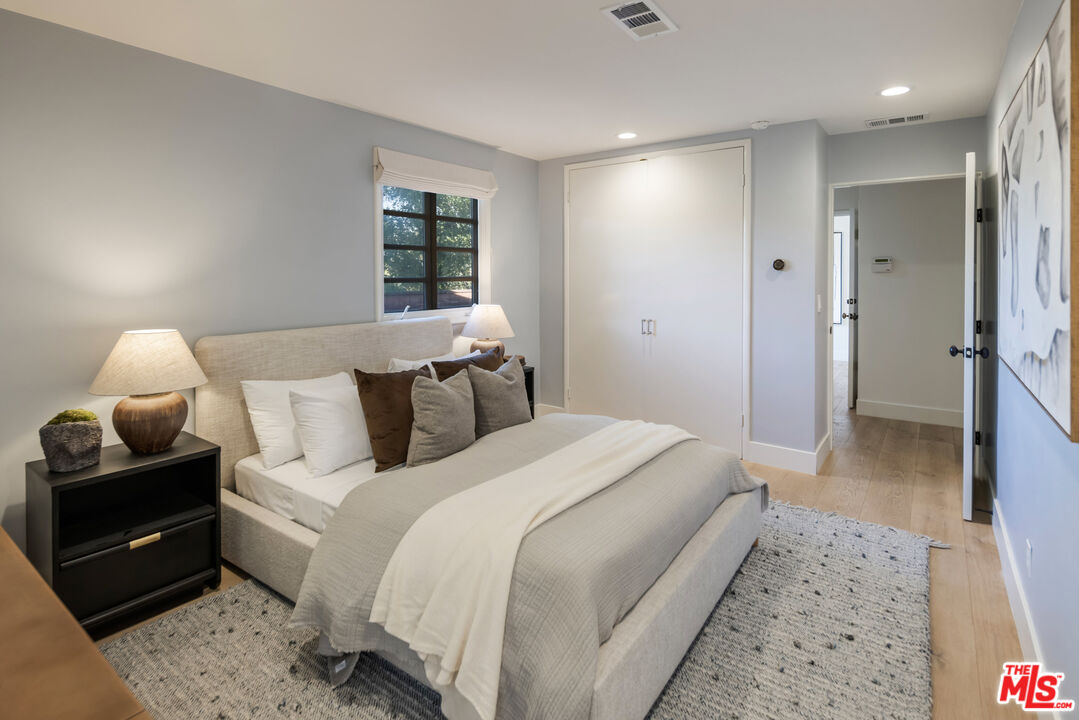 MLS #25614615 image #18