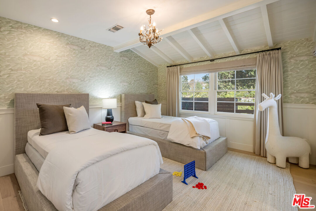 MLS #25614615 image #20