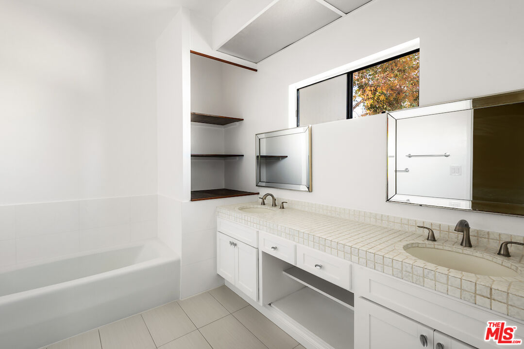 MLS #25614837 image #16