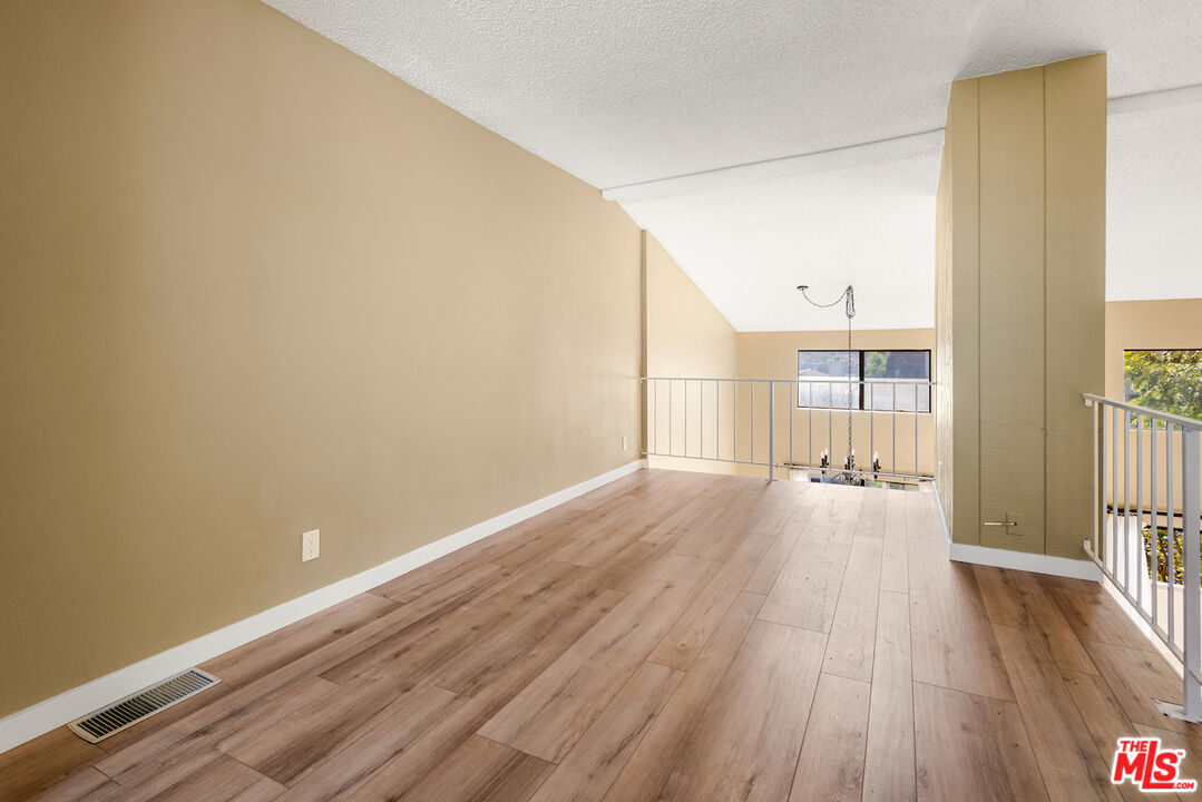 MLS #25614837 image #22