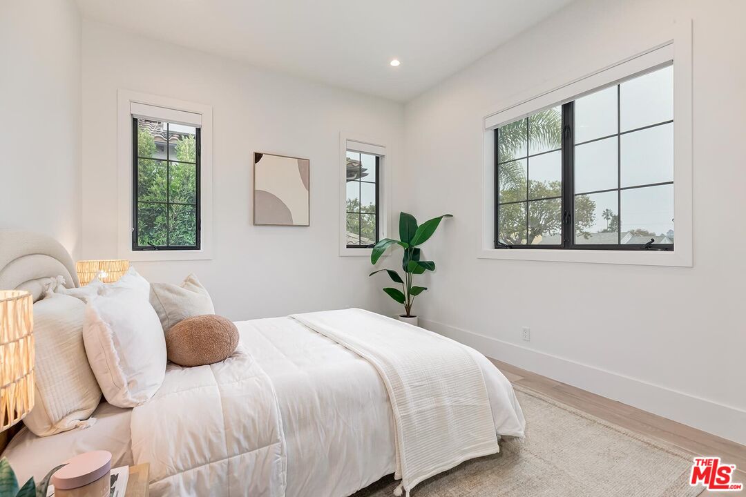 MLS #25614987 image #33