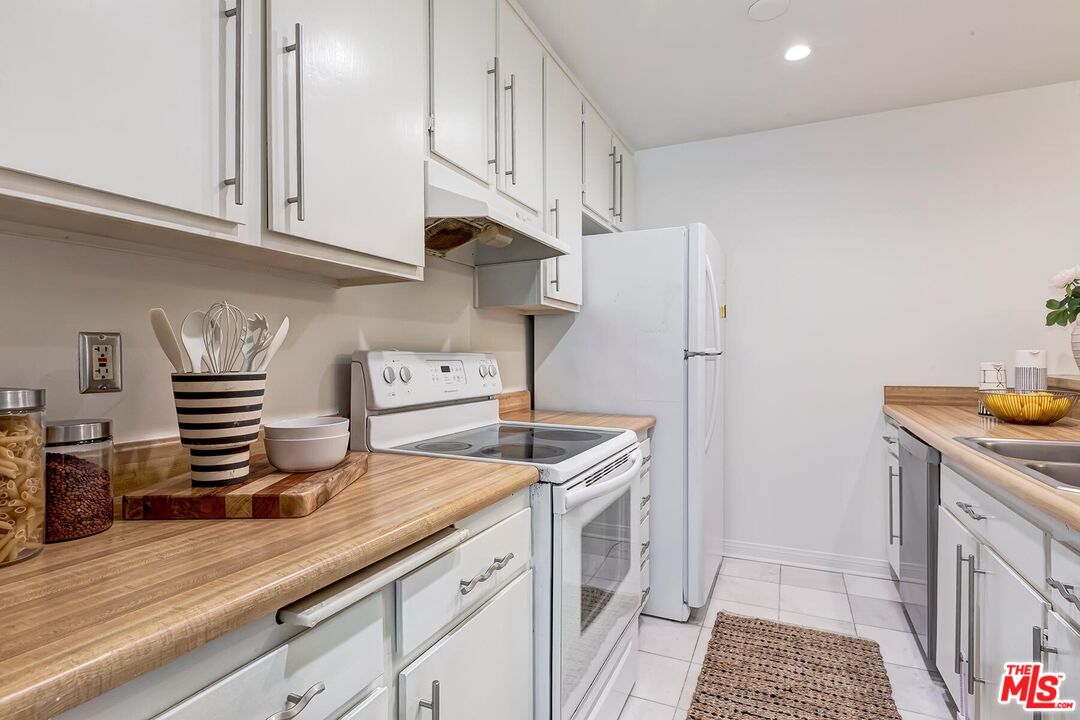 MLS #25615405 image #10