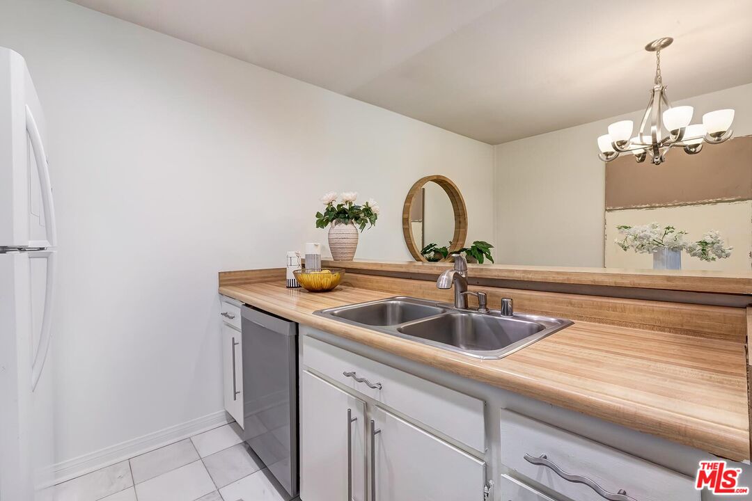 MLS #25615405 image #12