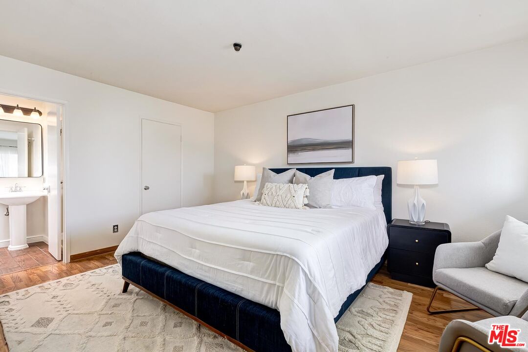 MLS #25615405 image #16