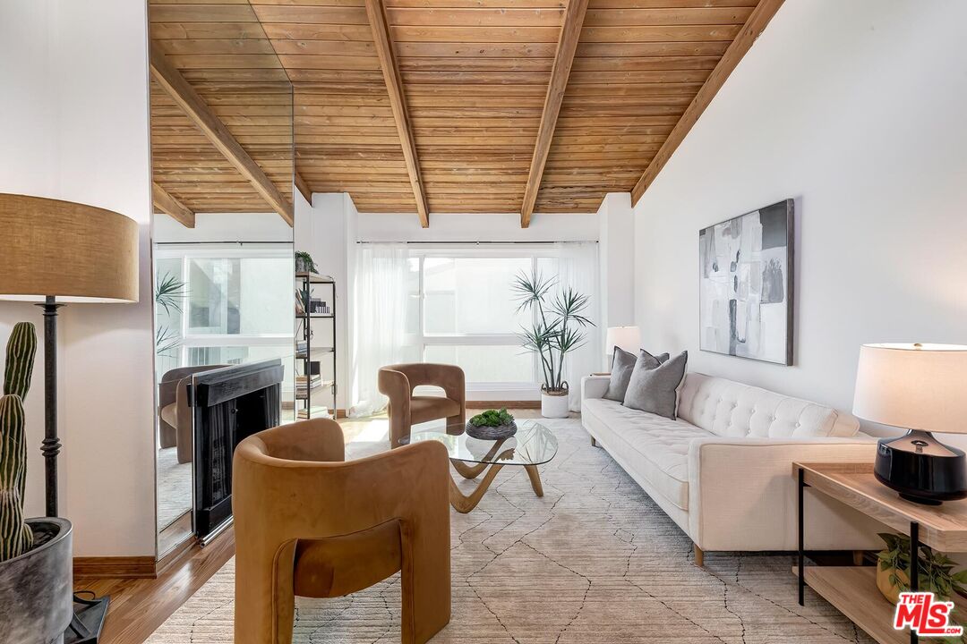 MLS #25615405 image #2