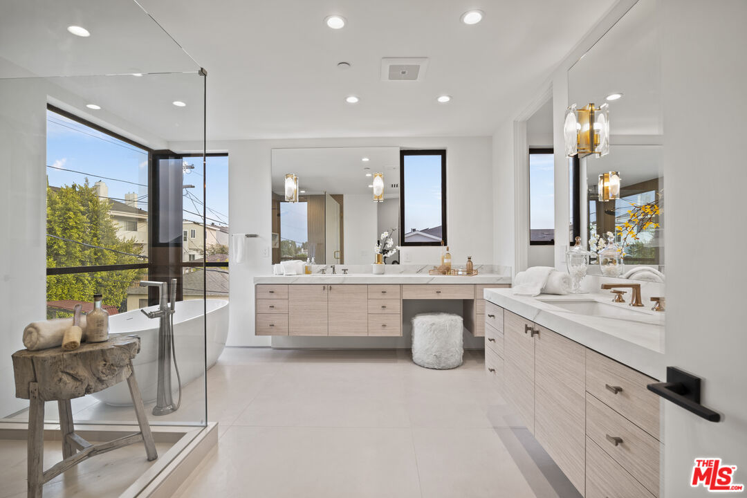 MLS #25615619 image #12