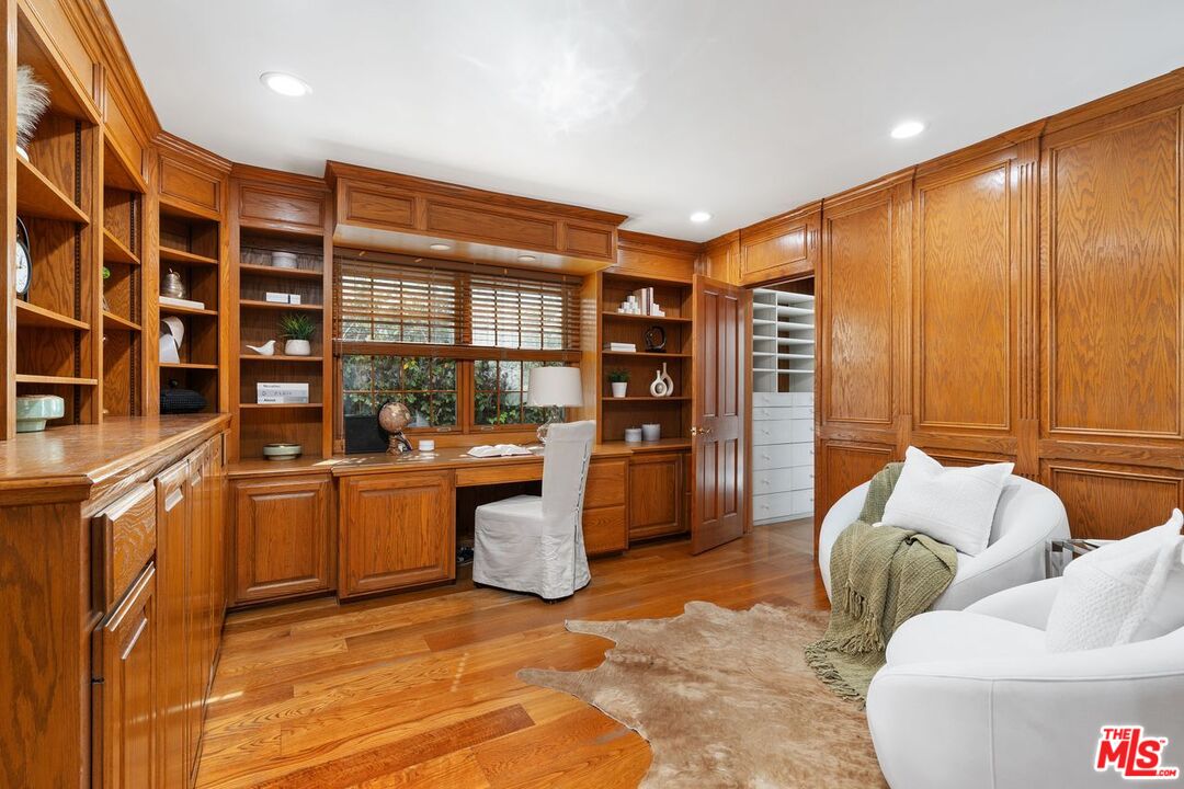 MLS #25615833 image #17