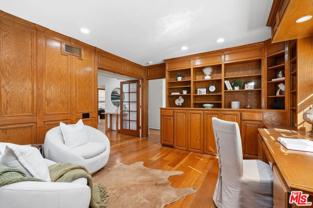 MLS #25615833 image #18