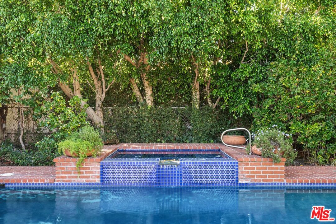 MLS #25615833 image #26