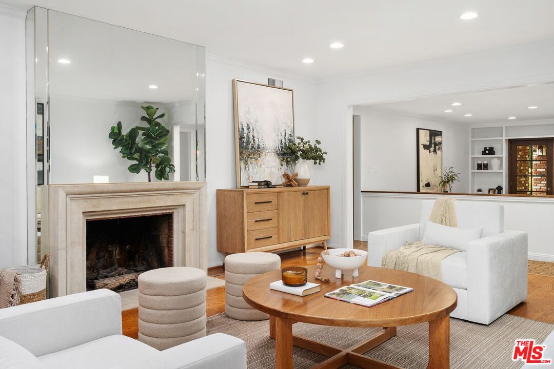 MLS #25615833 image #3