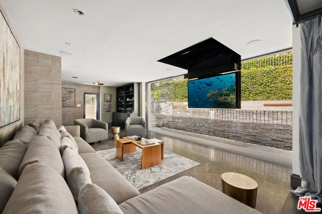 MLS #25615841 image #11