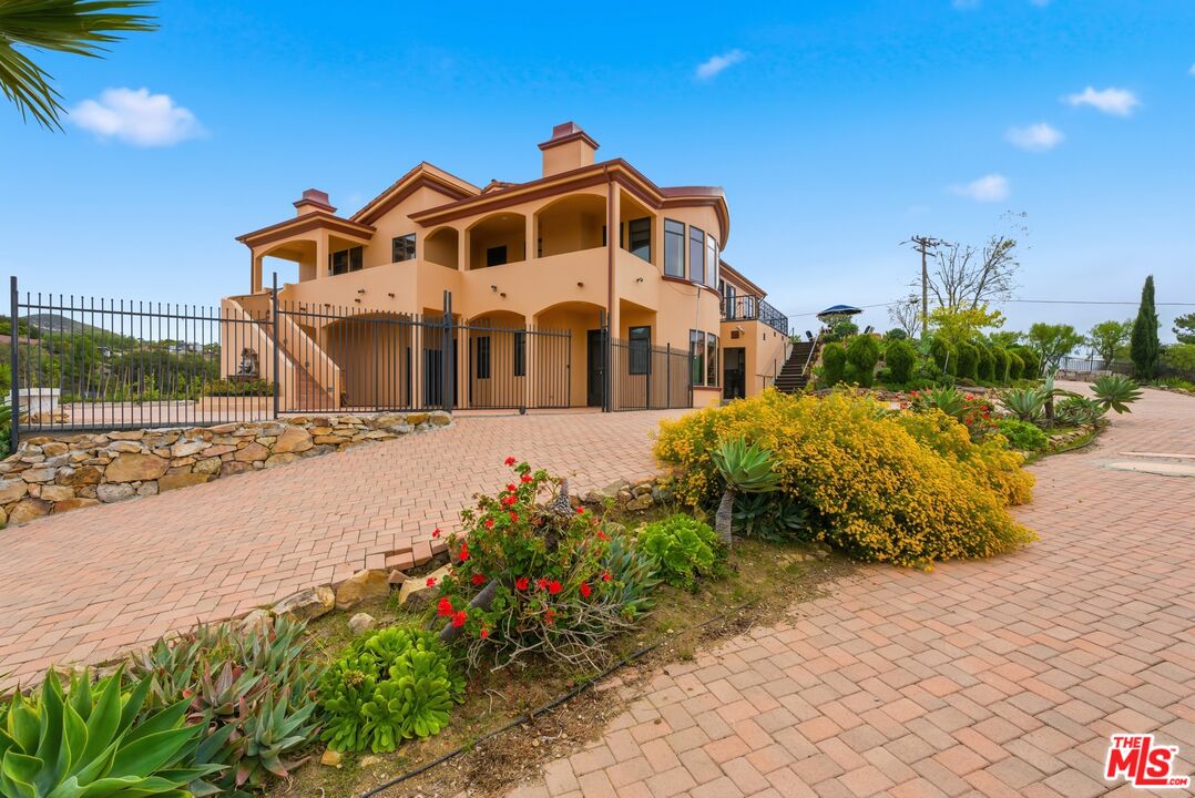 MLS #25615863 image #21