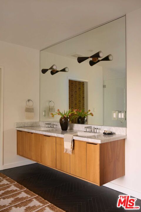 MLS #25615907 image #17