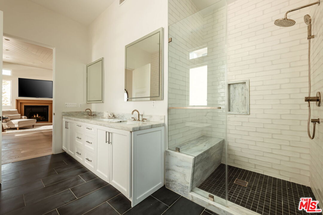 MLS #25616007 image #15