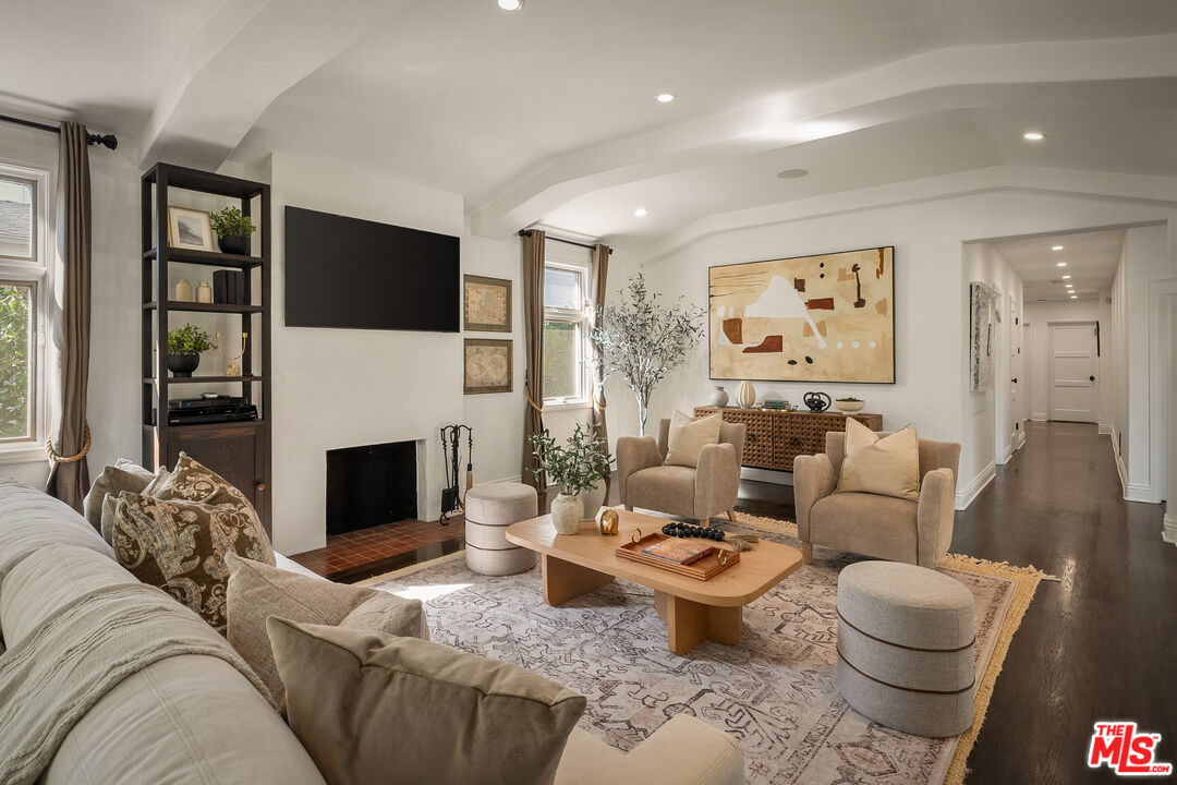 MLS #25616235 image #3