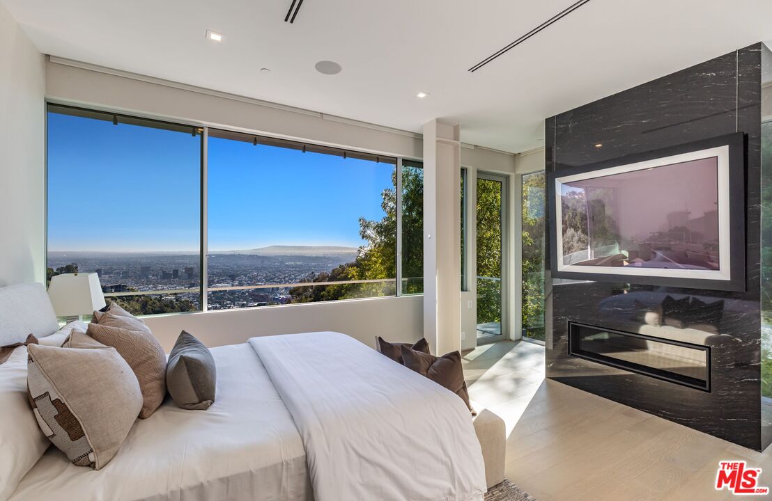 MLS #25616585 image #14