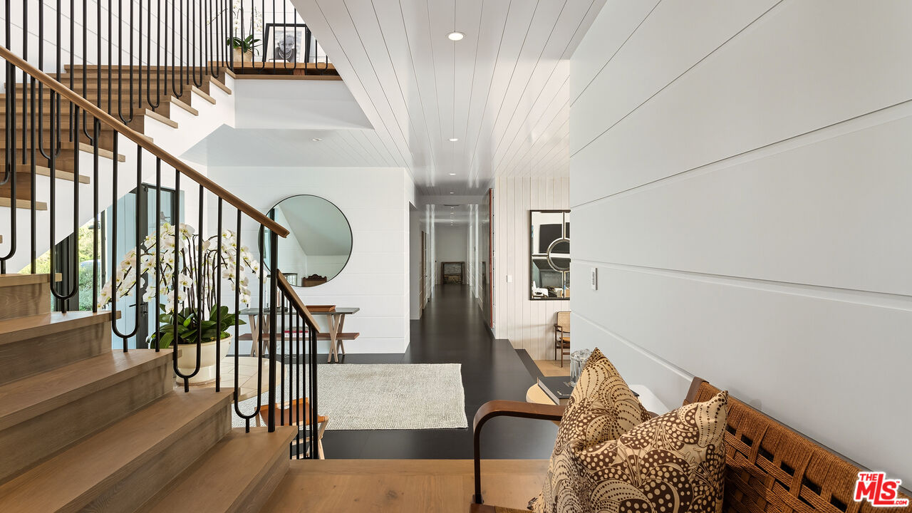 MLS #25616621 image #15