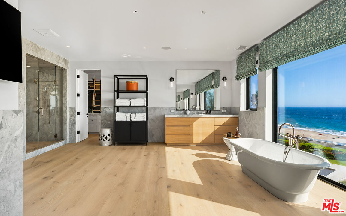 MLS #25616621 image #18