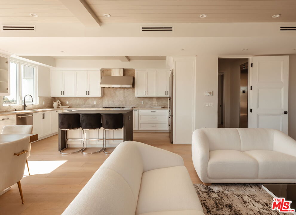 MLS #25616633 image #3