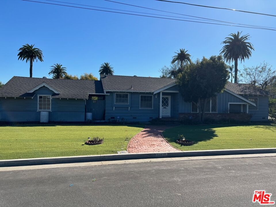 MLS #25616843 image #0