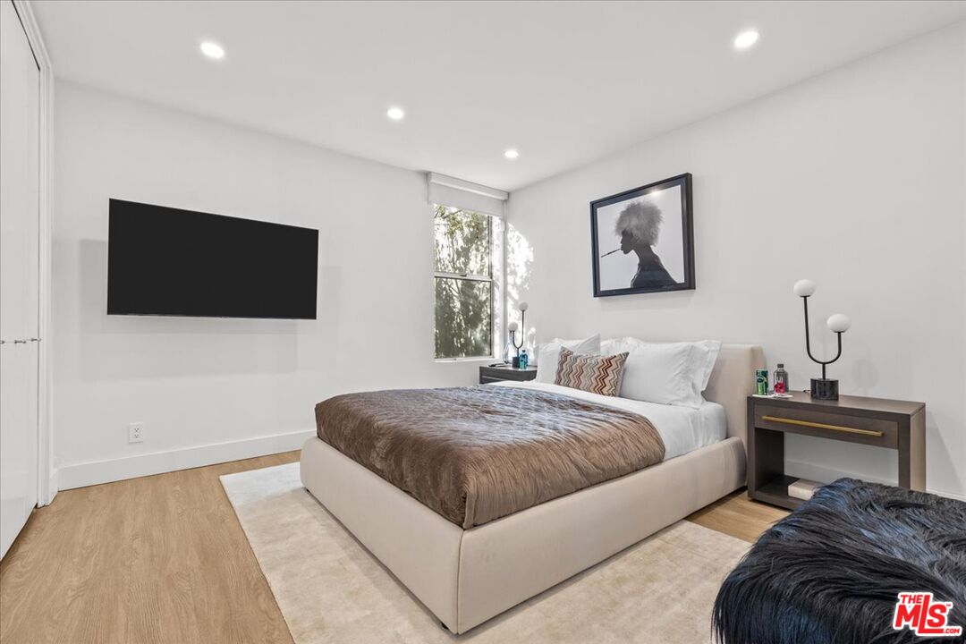 MLS #25616855 image #16