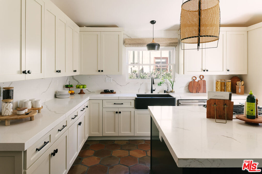 MLS #25616863 image #12